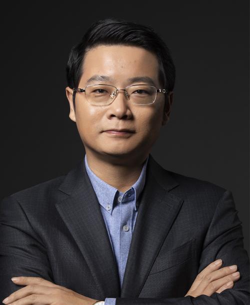 管清友  