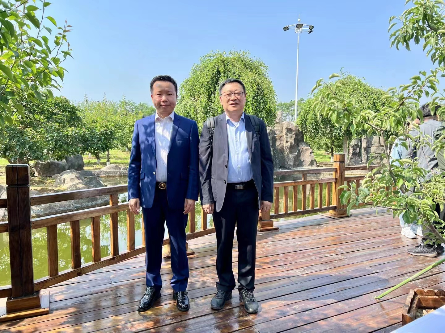 强国智库执行主任李学武陪同俄罗斯工程院院士、中国矿业大学教授岳建华出席智慧矿山建设论坛