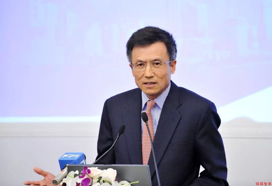 许小年：经济还要下滑3到5年，将正面抗击三头灰犀牛
