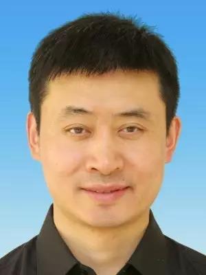  李学龙