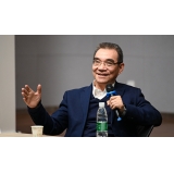 林毅夫：构建新发展格局的必然性与实现路径 